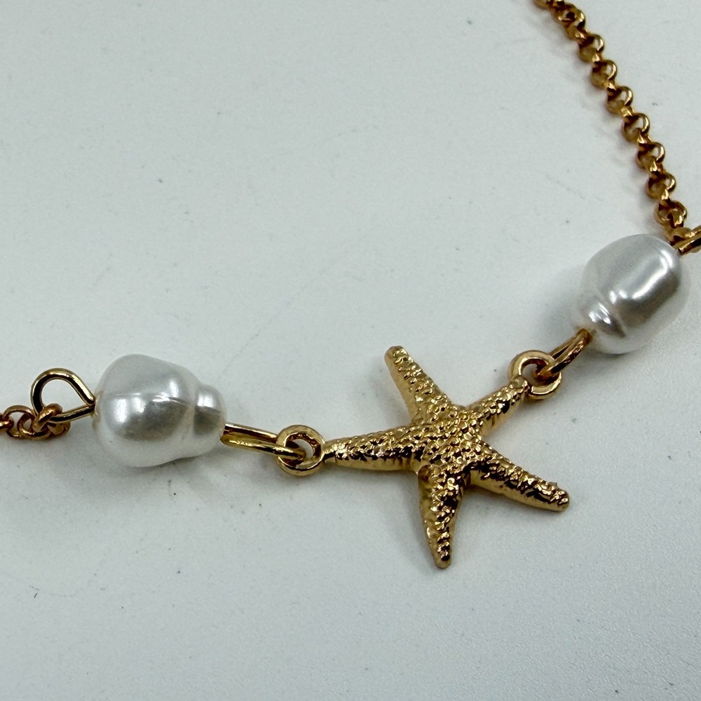 Gold Tone Starfish Bracelet Coastal Beach Jewelry White Pearl Accent Trendy Gift - Picture 5 of 14